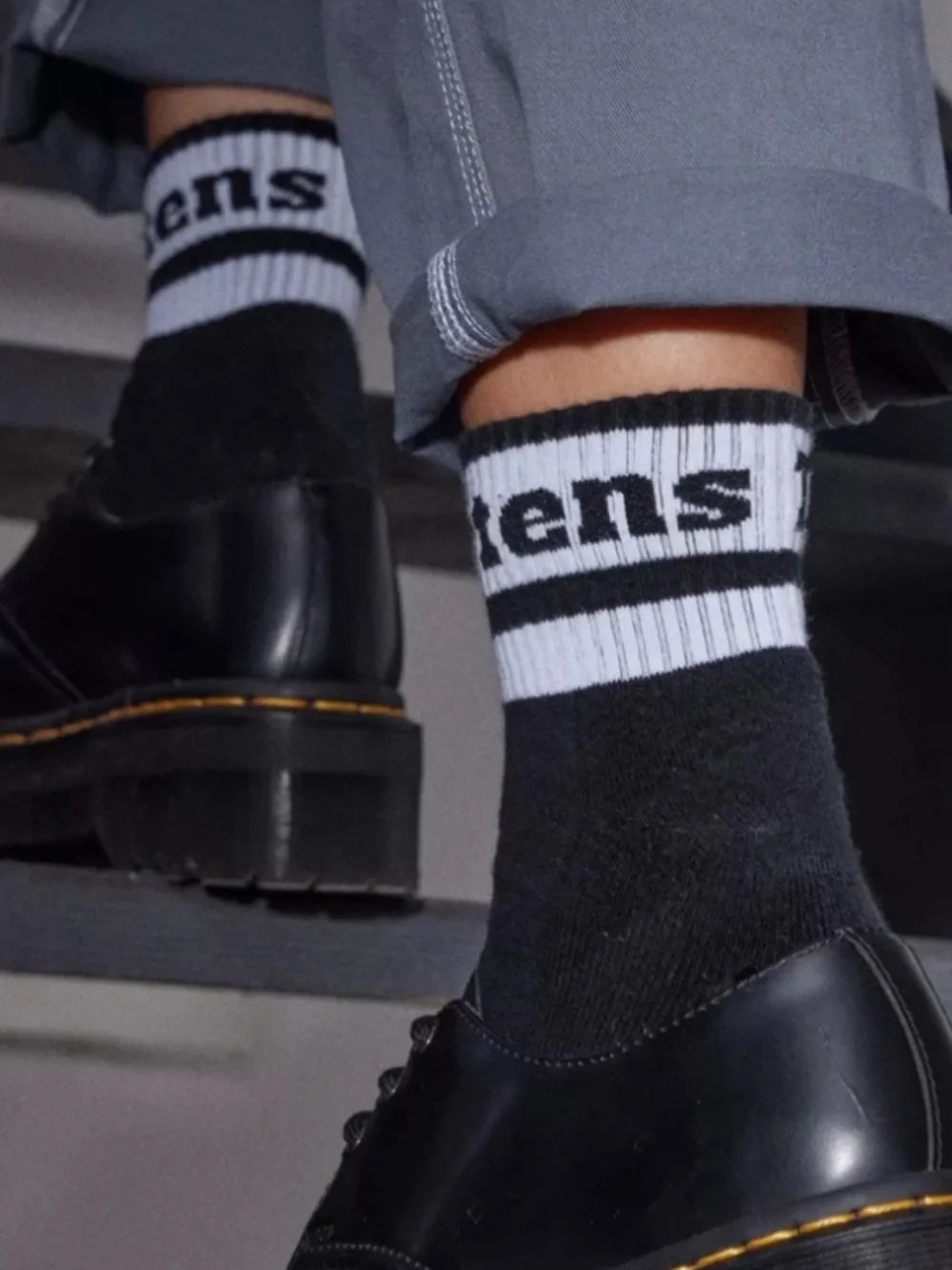 Dr. Martens 2-Pack Black White Short Cushioned Ankle Socks